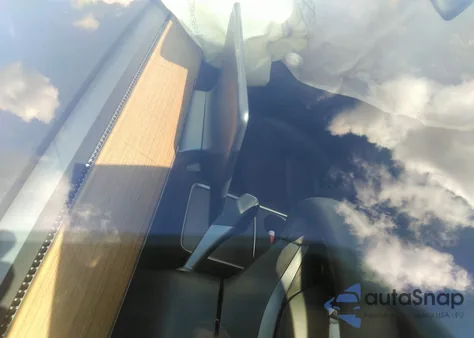 2023 Tesla Model Y Awd/Long Range Dual Motor All-Wheel Drive z USA, uszkodzony, nr VIN 7SAYGDEE4PF614106